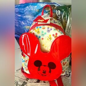Loungefly and Disney park’s popcorn backpack *nwt